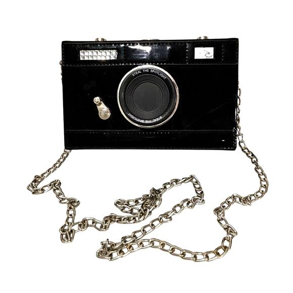 Black Evening Bag Novelty Camera shaped purse chunky silvertone chain strap - Picture 1 of 7